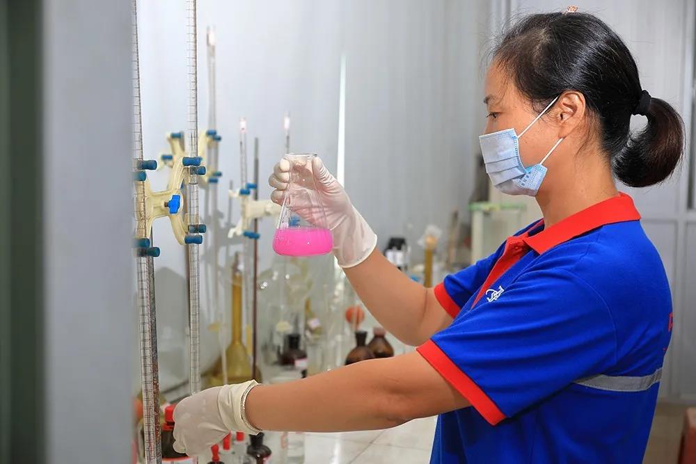 中亞丨九九重陽節(jié),濃濃敬老情——向老員工致敬(圖6) 中亞丨九九重陽節(jié),濃濃敬老情——向老員工致敬(圖6)